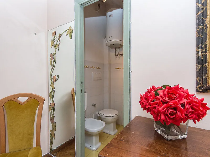 Palazzo Lancellotti Luxury Hotel Rom Italien